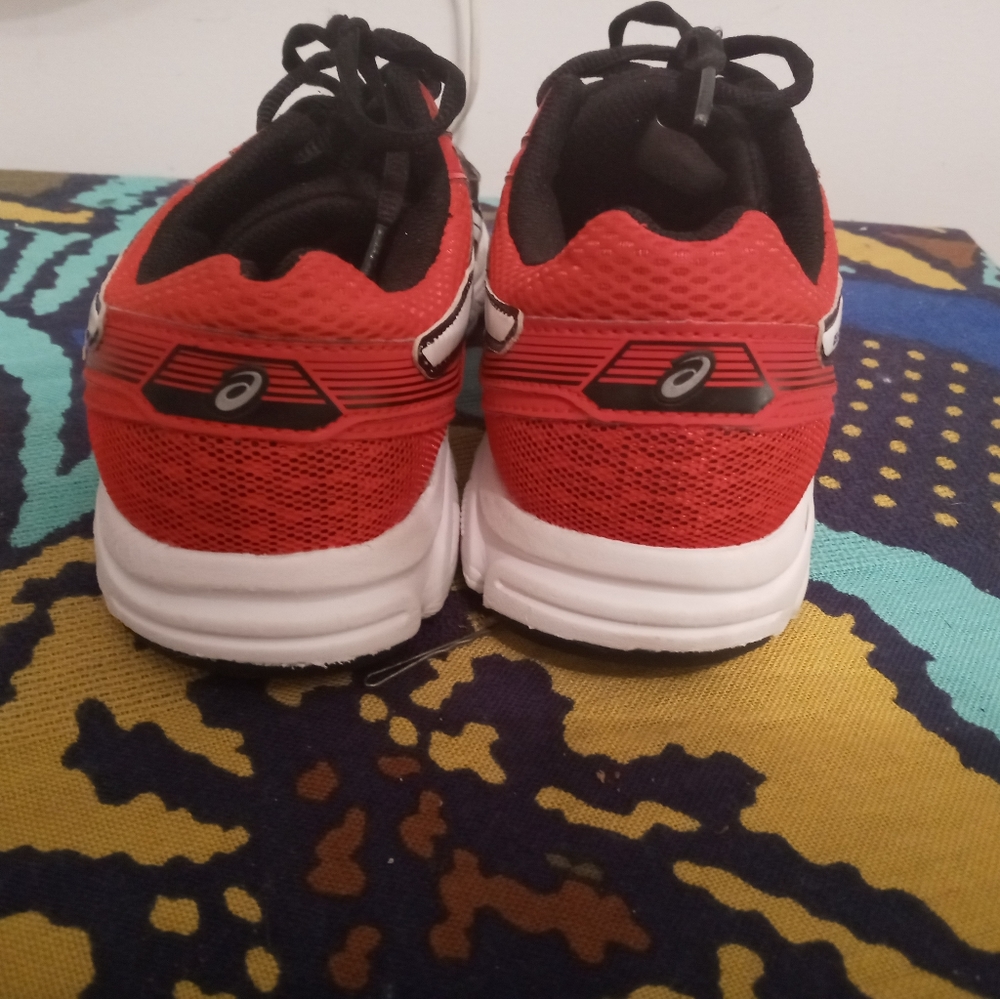 Asics 7 - Picture 2 of 5